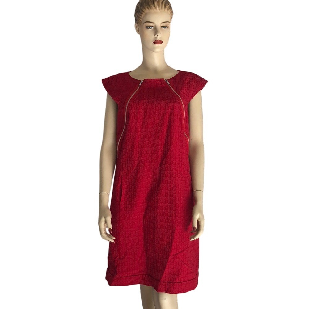 Maggy London Red Textured Shift Dress Zipper Shoulder Detail Cap Sleeve Womens